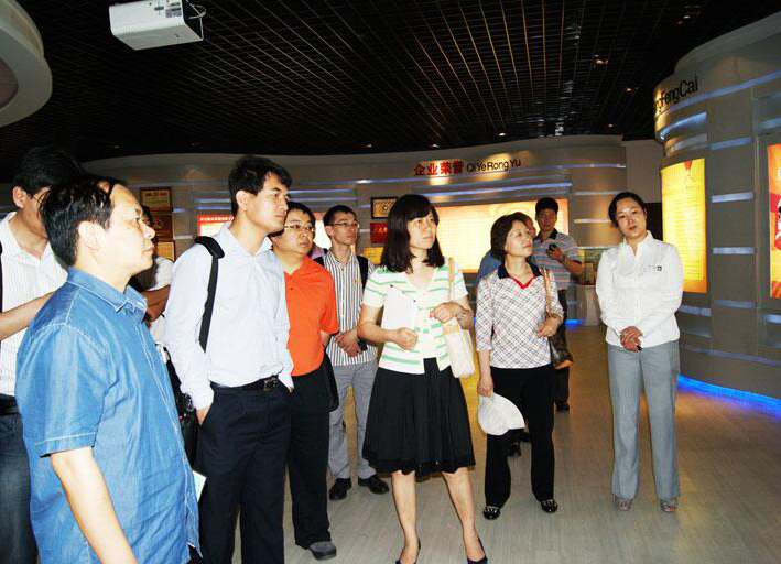 加快產業(yè)升級轉型 促進企業(yè)穩(wěn)步發(fā)展