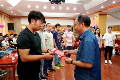 瀘天化股份公司開展“致敬青春，共筑夢(mèng)想”青年員工聯(lián)誼活動(dòng)