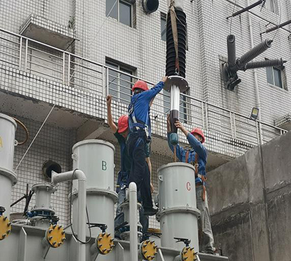 瀘天化股份公司圓滿(mǎn)完成東區(qū)110kV站主變壓器增容改造工程